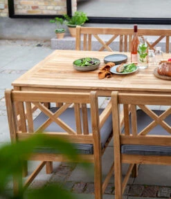 Cinas Gartenbank Rosenborg 9 Cinas Gartenbank Rosenborg -Gardena Store 2012086 WE MO 002 Gartenbank2Sitzer