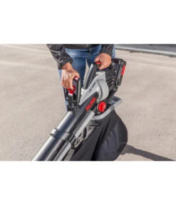 AL-KO Akku-Laubbläser/-sauger LBV 4090 24 AL-KO Akku-Laubbläser/-sauger LBV 4090 -Gardena Store 4291696 WE DE 001 AlkoAkkulaubblaeserLBV4090