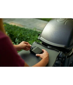 Weber Thermometer Connect Smart Grilling Hub 30 Weber Thermometer Connect Smart Grilling Hub -Gardena Store 4469391 WE MO 007 CONNECT SMART GRILL HUB