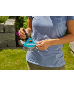 GARDENA Combisystem 3in1 Fugenreiniger 19 GARDENA Combisystem 3in1 Fugenreiniger -Gardena Store 6726046 WE MO 005 GARDENAcombisystem3in1Fugenreiniger 1